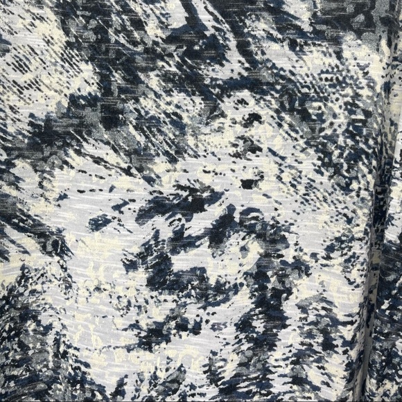 Vanity Print Cut Out Sheer Back Top Size Small - Picture 6 of 14